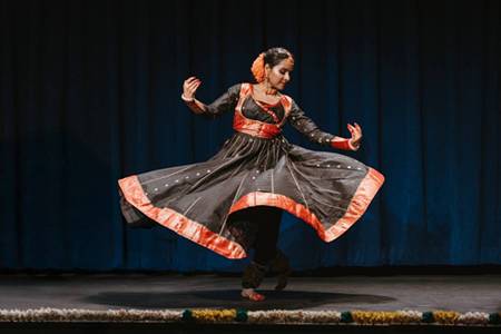 How To Disappear Completely Solo Show Of Paintings By Contemporary Master Painter Amit Gautam In Jehangir Art Gallery