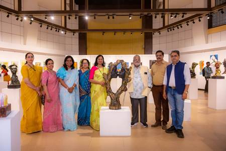 KALAMANJIRI An Exhibition Of Paintings & Sculptures By 5 Women Artists In Jehangir Art Gallery