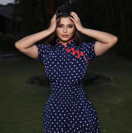 Xishmiya Brown – Behind The Visuals