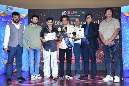 फिल्म निर्माता विकास शर्मा आइकॉनिक भारत गौरव पुरस्कार से सम्मानित